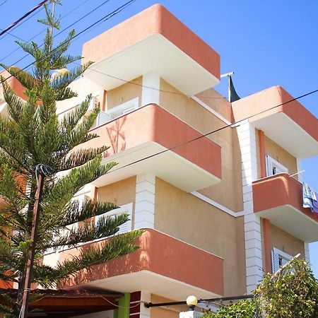 Villa Mihal Apartments Ксамил Екстериор снимка