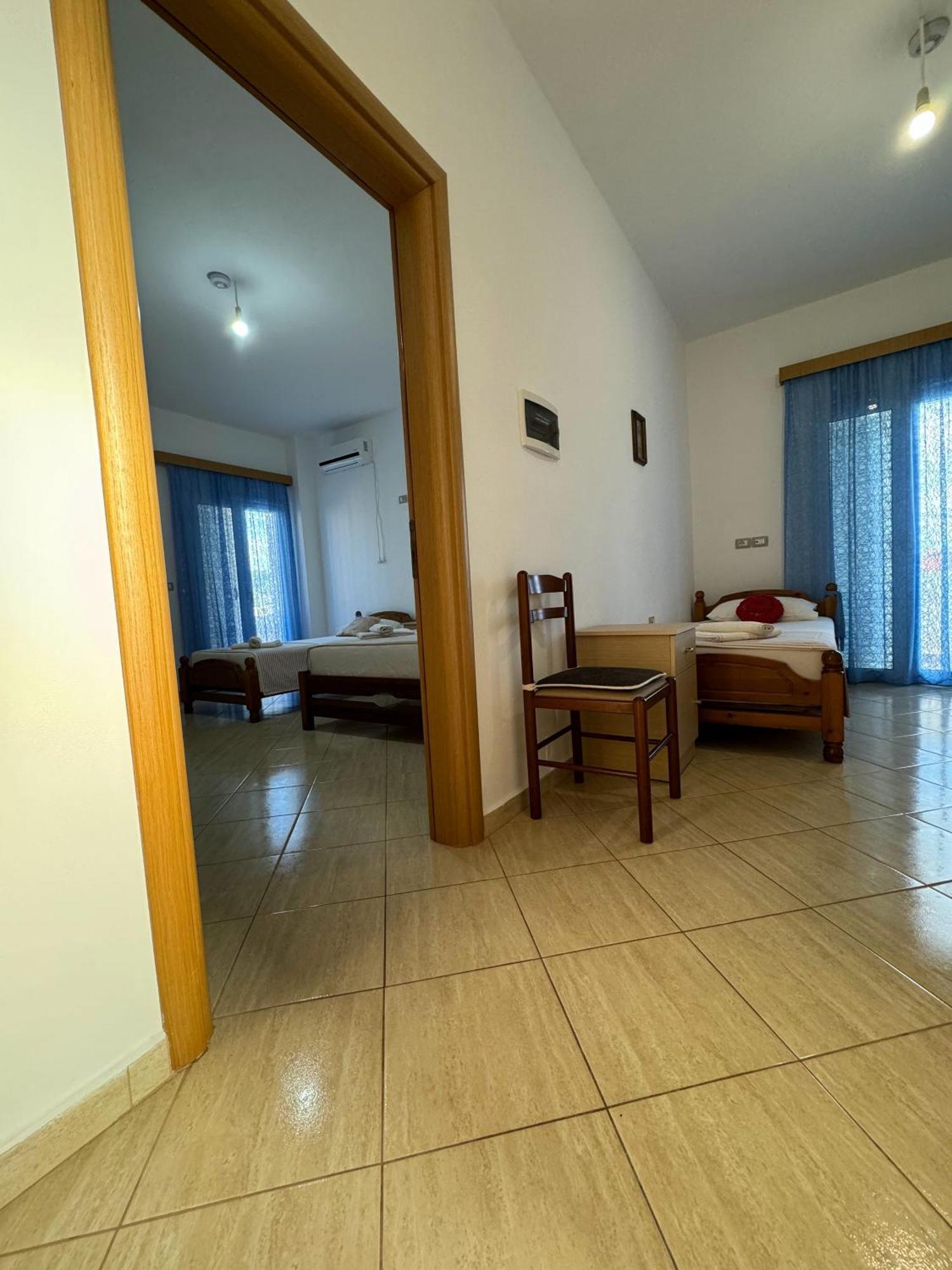 Villa Mihal Apartments Ксамил Екстериор снимка
