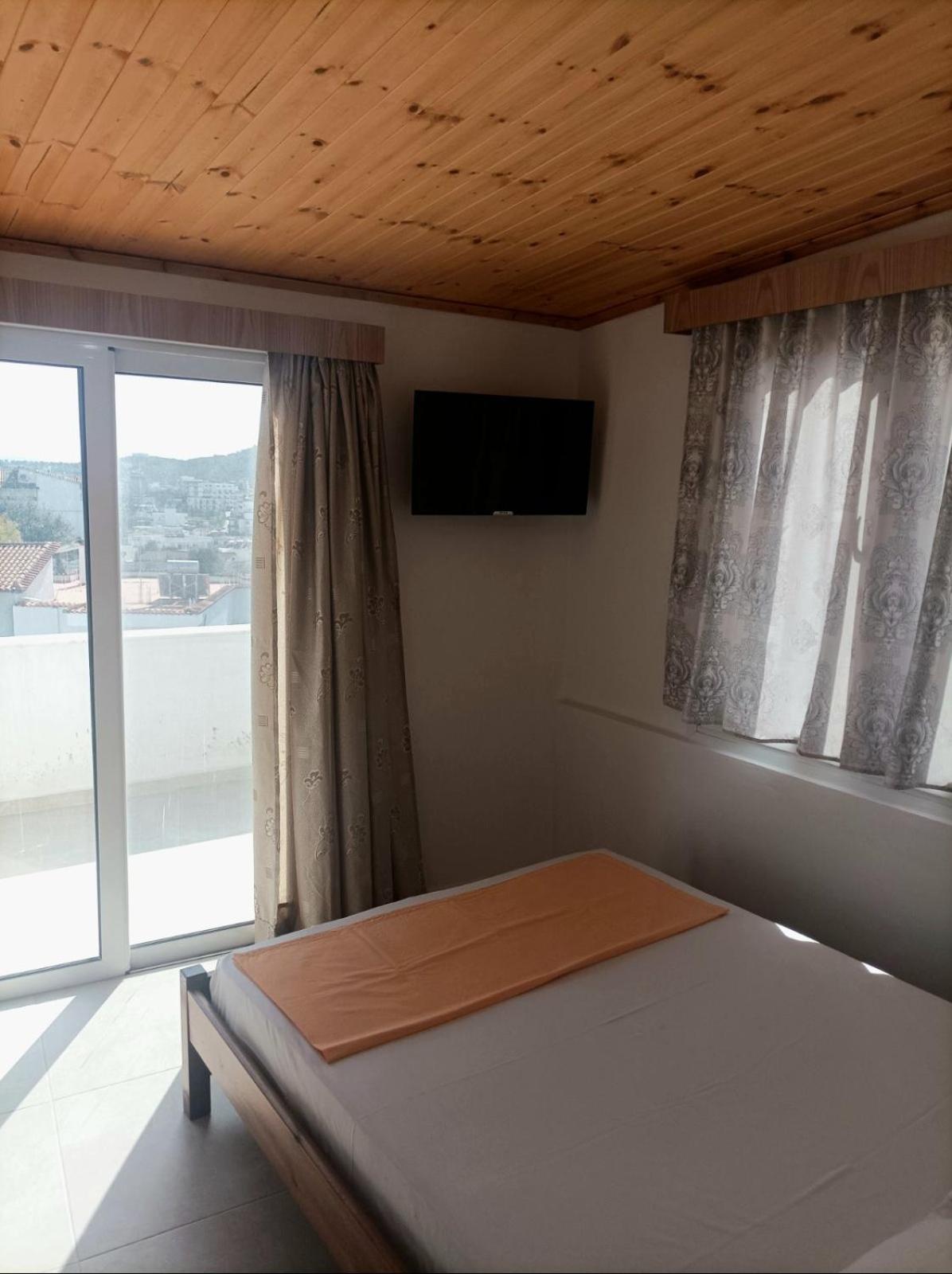 Villa Mihal Apartments Ксамил Екстериор снимка